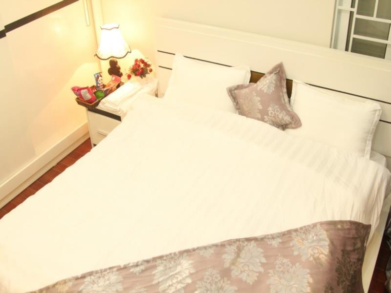 Reddoorz Yen Phu Street Hotell Hanoi Exteriör bild