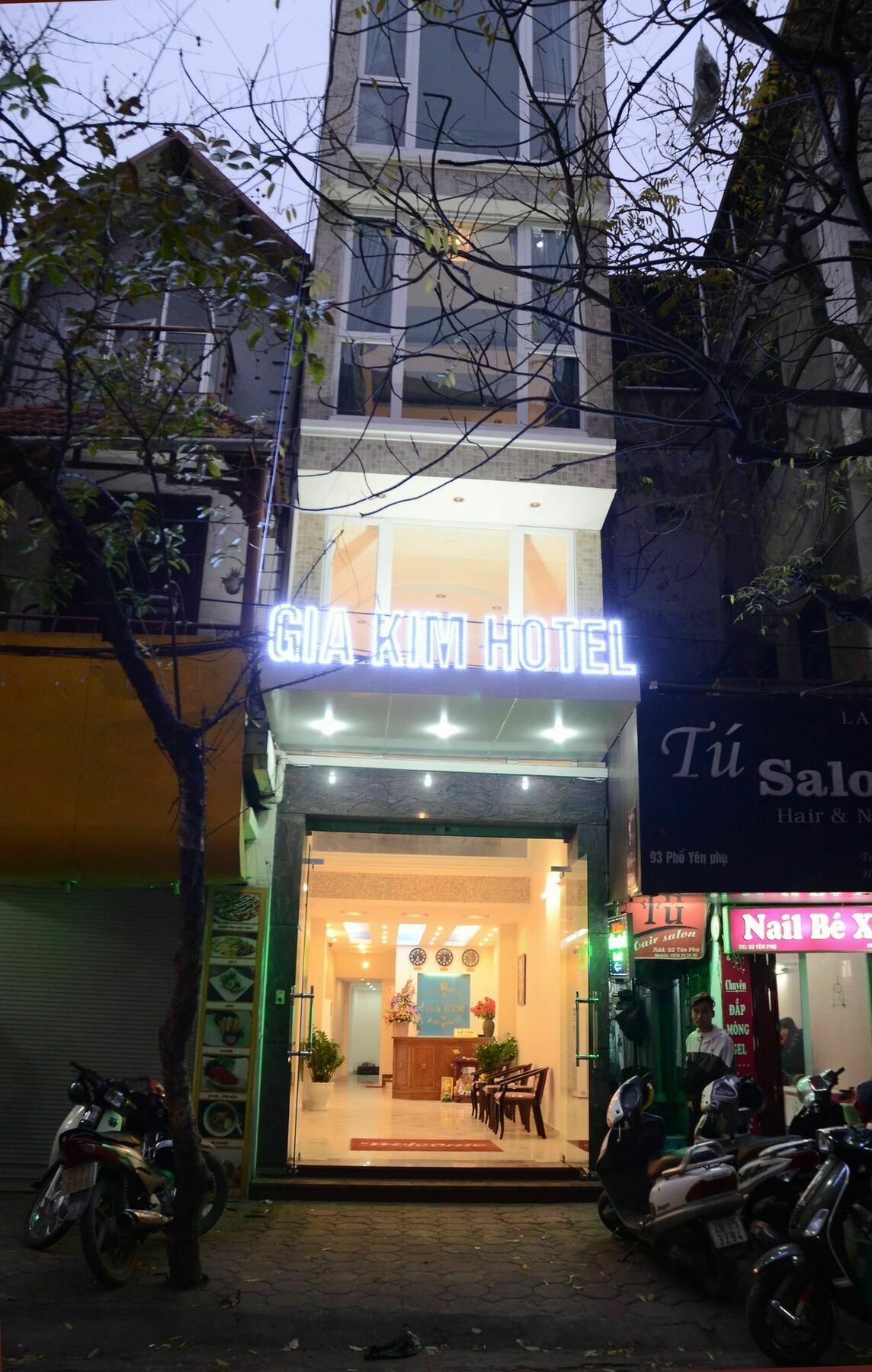 Reddoorz Yen Phu Street Hotell Hanoi Exteriör bild