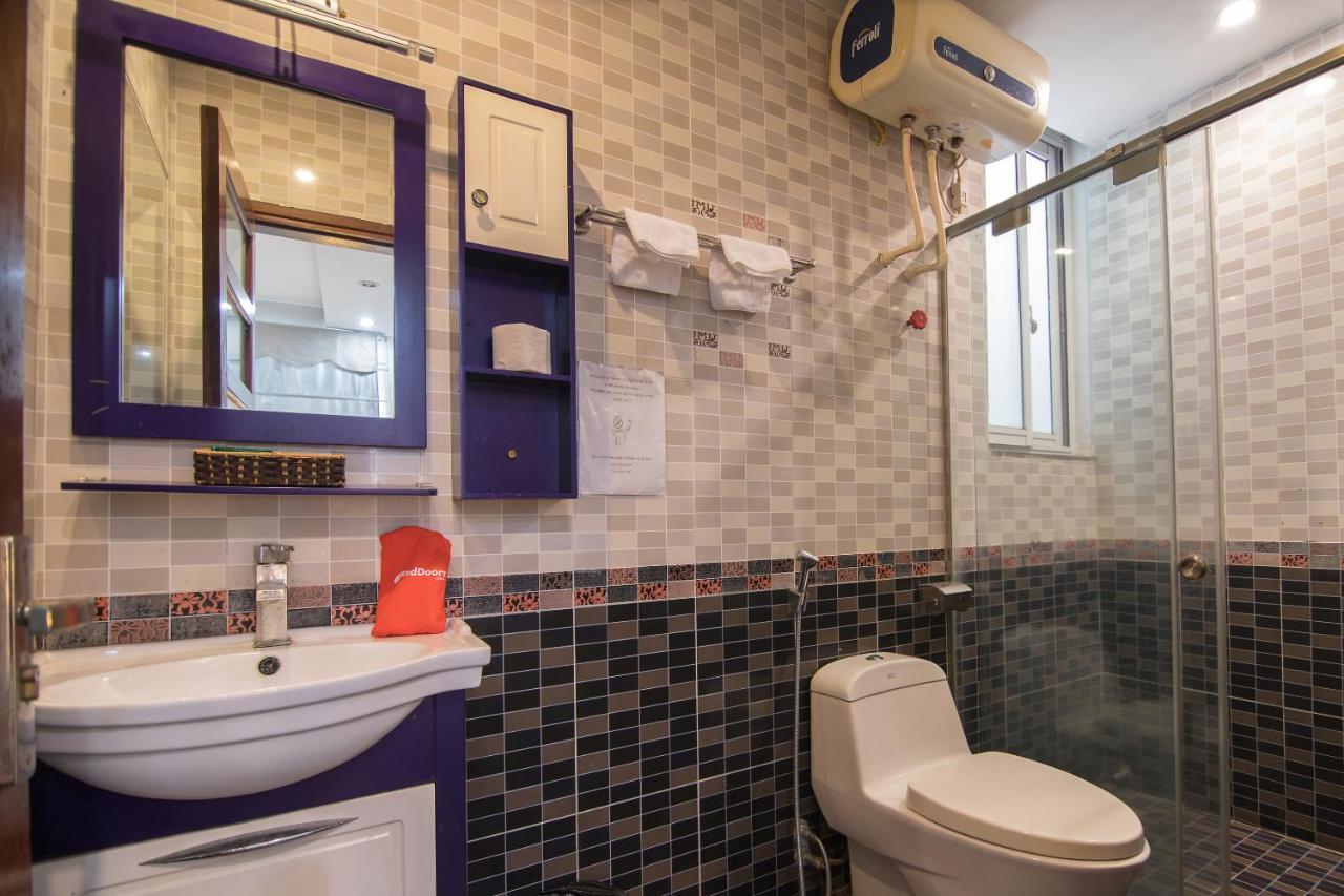 Reddoorz Yen Phu Street Hotell Hanoi Exteriör bild