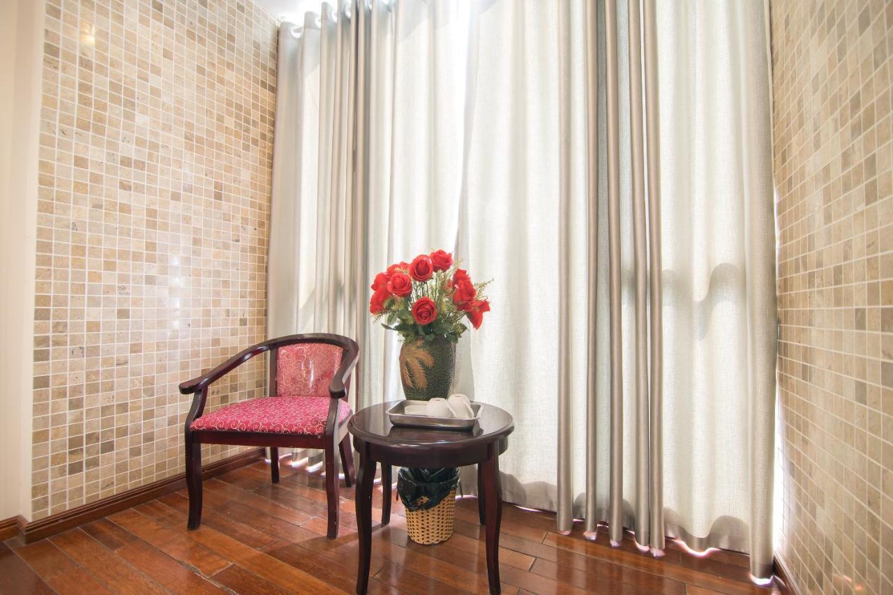 Reddoorz Yen Phu Street Hotell Hanoi Exteriör bild